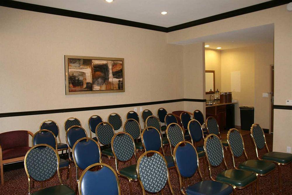 Hampton Inn & Suites By Hilton Hemet Menifee Murrieta Бізнес фото