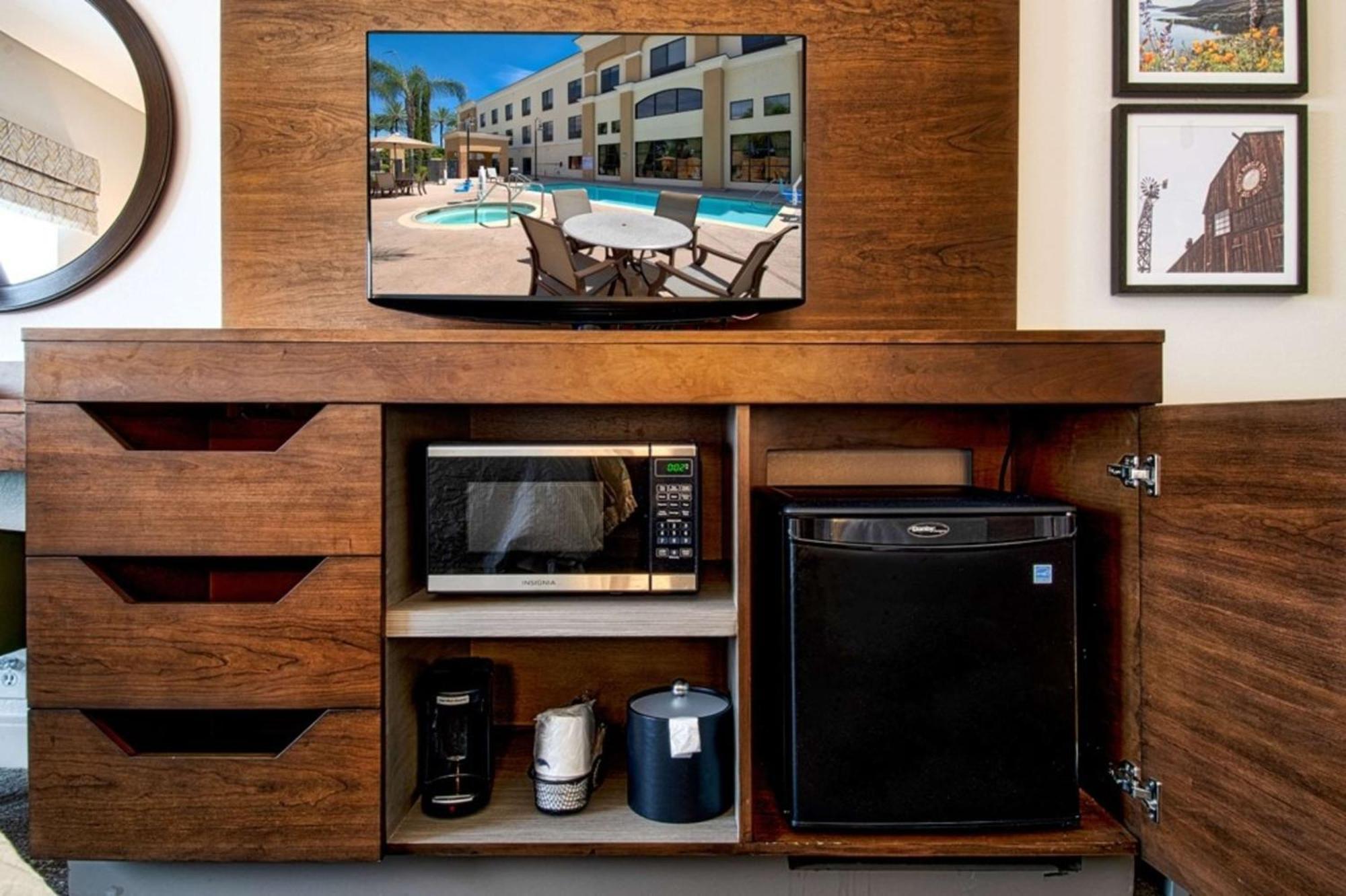 Hampton Inn & Suites By Hilton Hemet Menifee Murrieta Екстер'єр фото